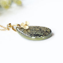 Load image into Gallery viewer, NEW! Gold Park Long Drop Flower Necklace
