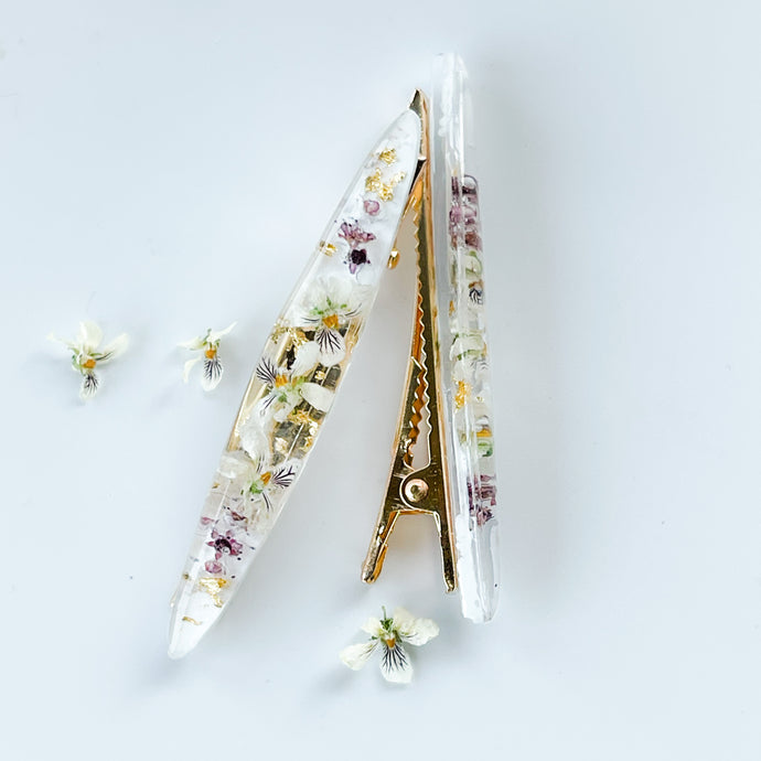 New! White Violet Wishes Hair Clips