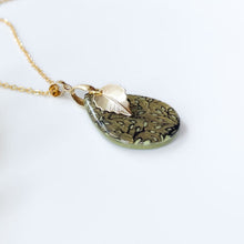 Load image into Gallery viewer, NEW! Gold Park Leaf Necklace
