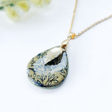 Load image into Gallery viewer, NEW! Gold Park Leaf Necklace
